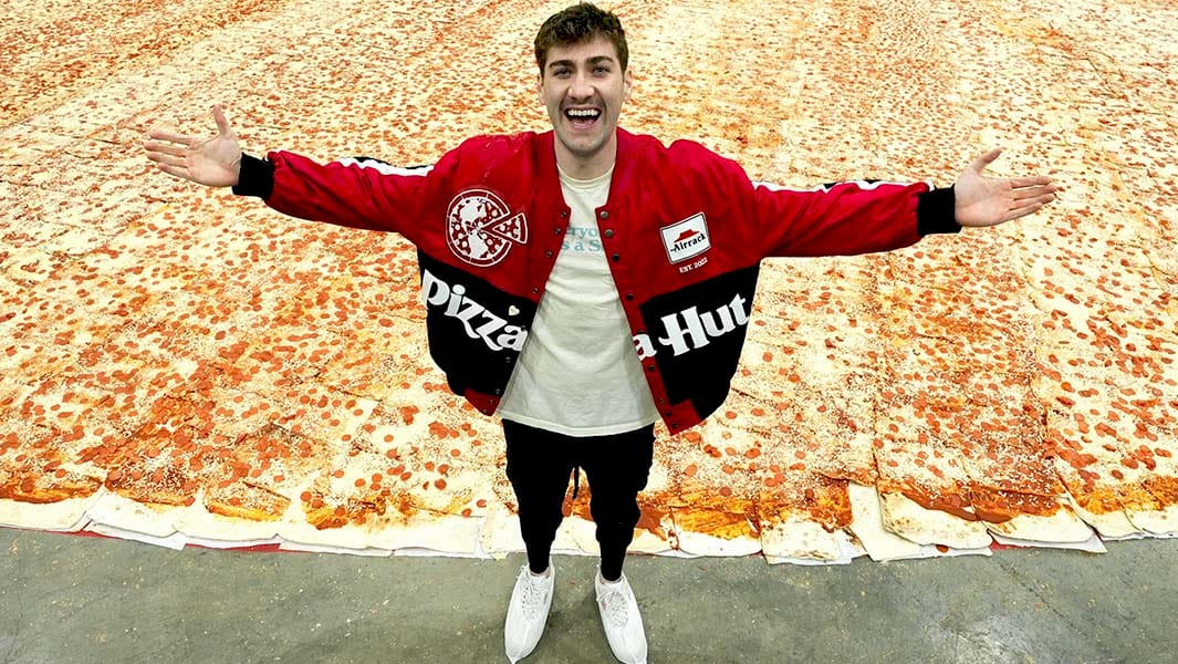 Найбільша піца, створена Airrack та Pizza Hut