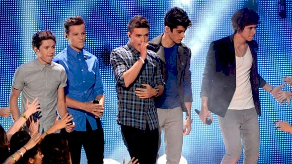 One Direction на сцені