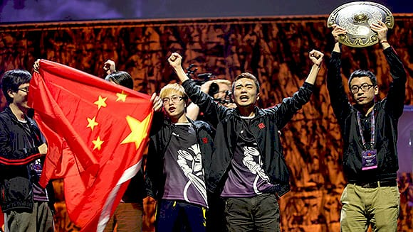 Команда Newbee з Dota 2 на турнірі TI4