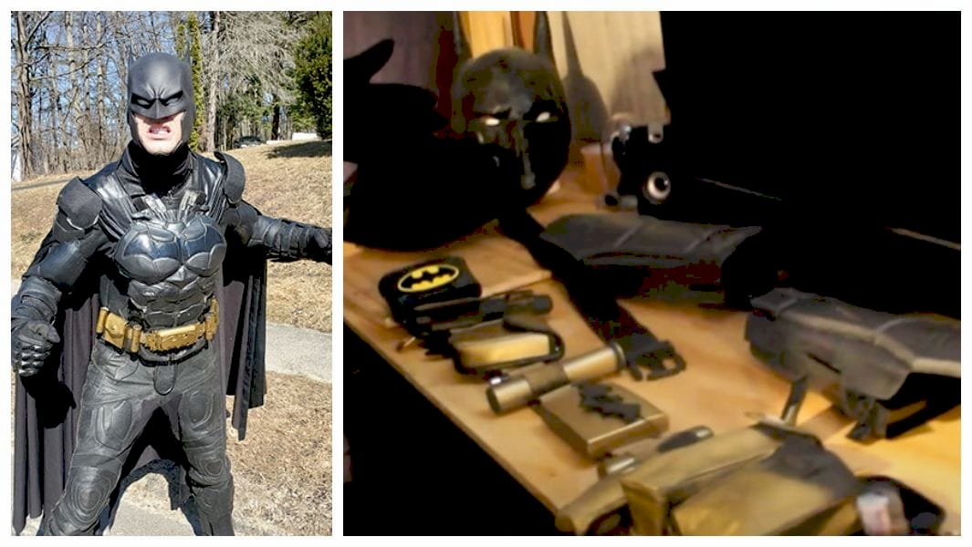 Кіт Дінсмор у костюмі Бетмена з функціональними гаджетами