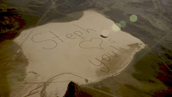 Велике зображення слідів шин Hyundai в Неваді