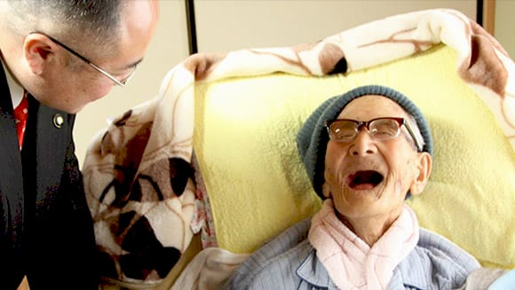 Джіроемон Кімура, найстаріший чоловік у світі