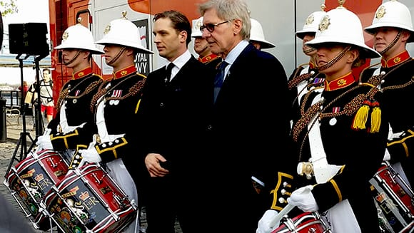 Том Гарді та Гаррісон Форд під час спроби встановлення рекорду